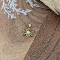 Breloque lotus blanc