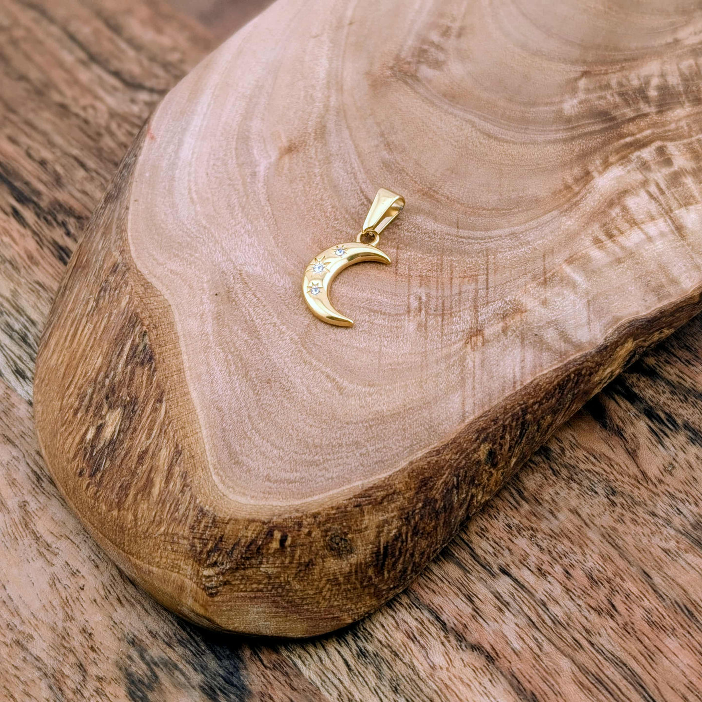 Lune et 3 petites étoiles