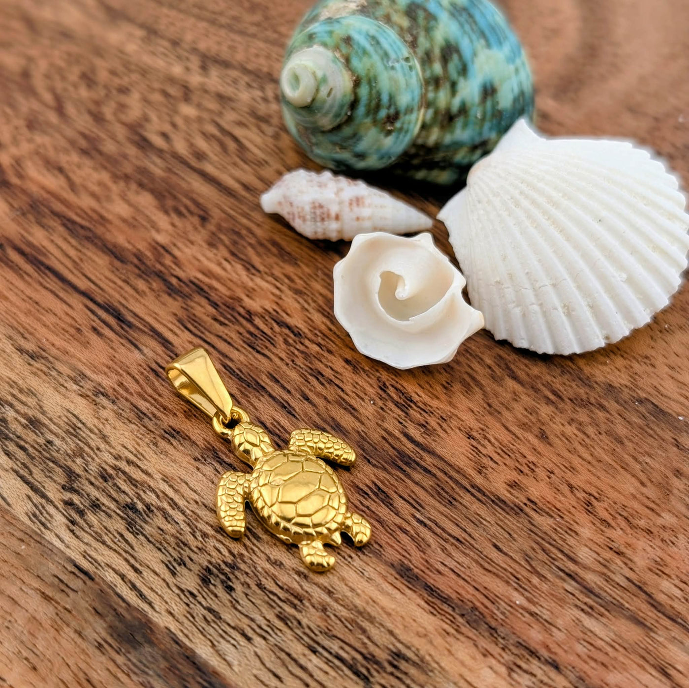 Breloque tortue des fonds marins