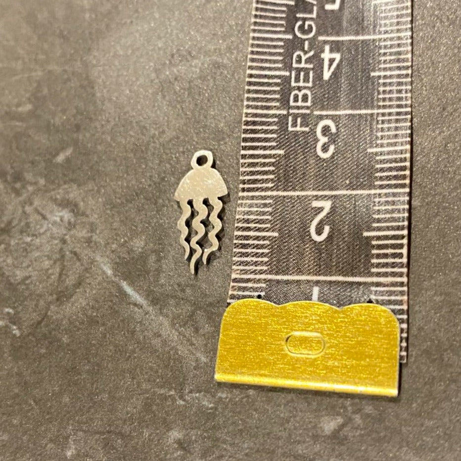 Breloque de méduse en acier inoxydable