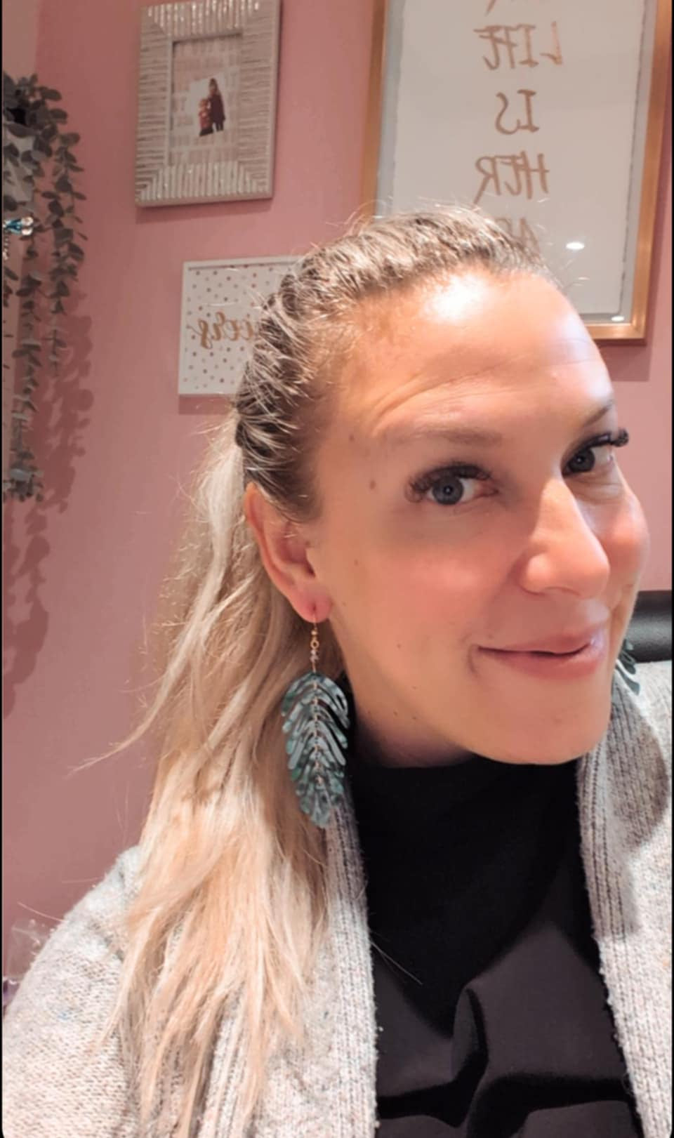 Boucles d'oreilles Breezy couleur bleu vert et nacré