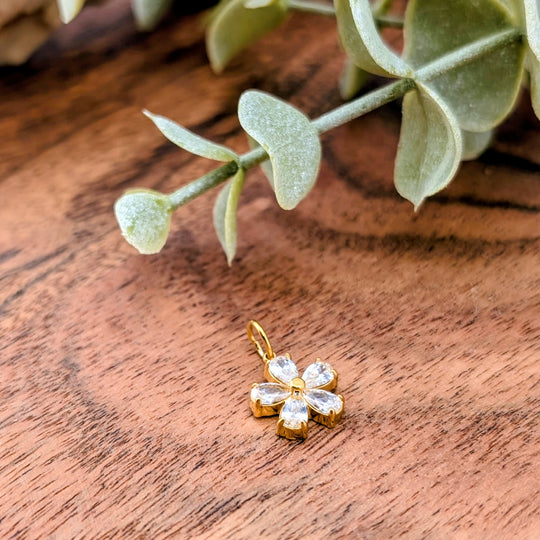Breloque de fleur style diamant
