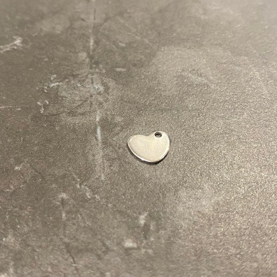 Breloque de coeur plat en acier inoxydable