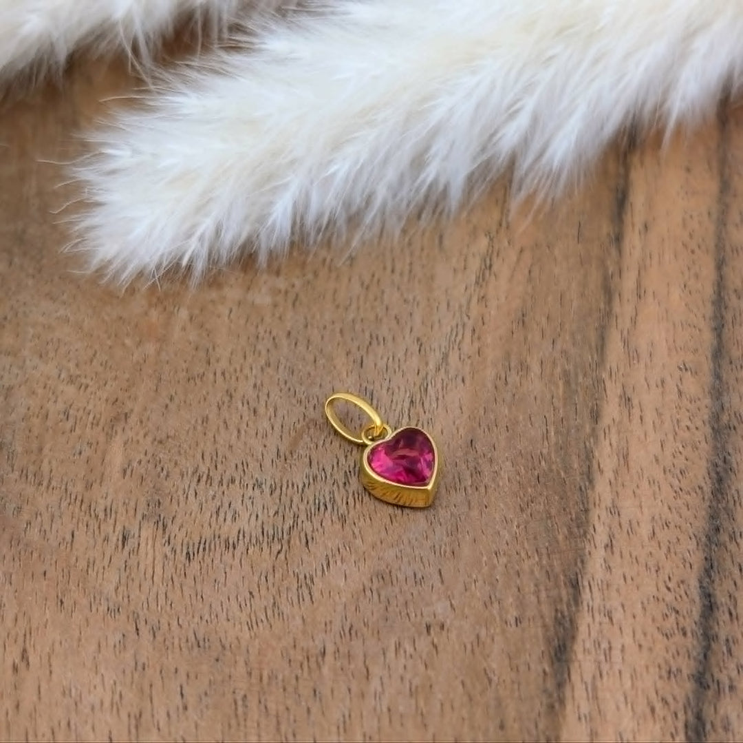 Petit coeur pierre de naissance