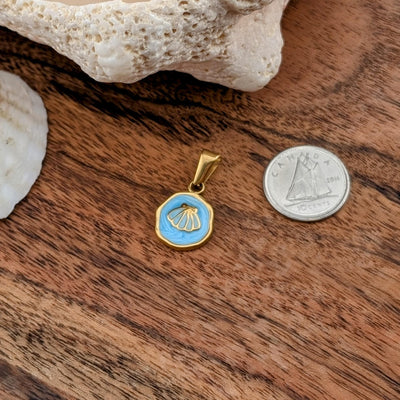 Breloque petit coquillage bleu pastel