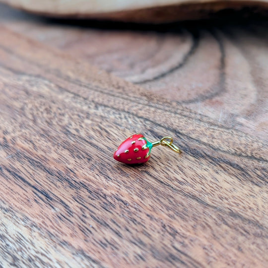 Breloque de petite fraise rouge