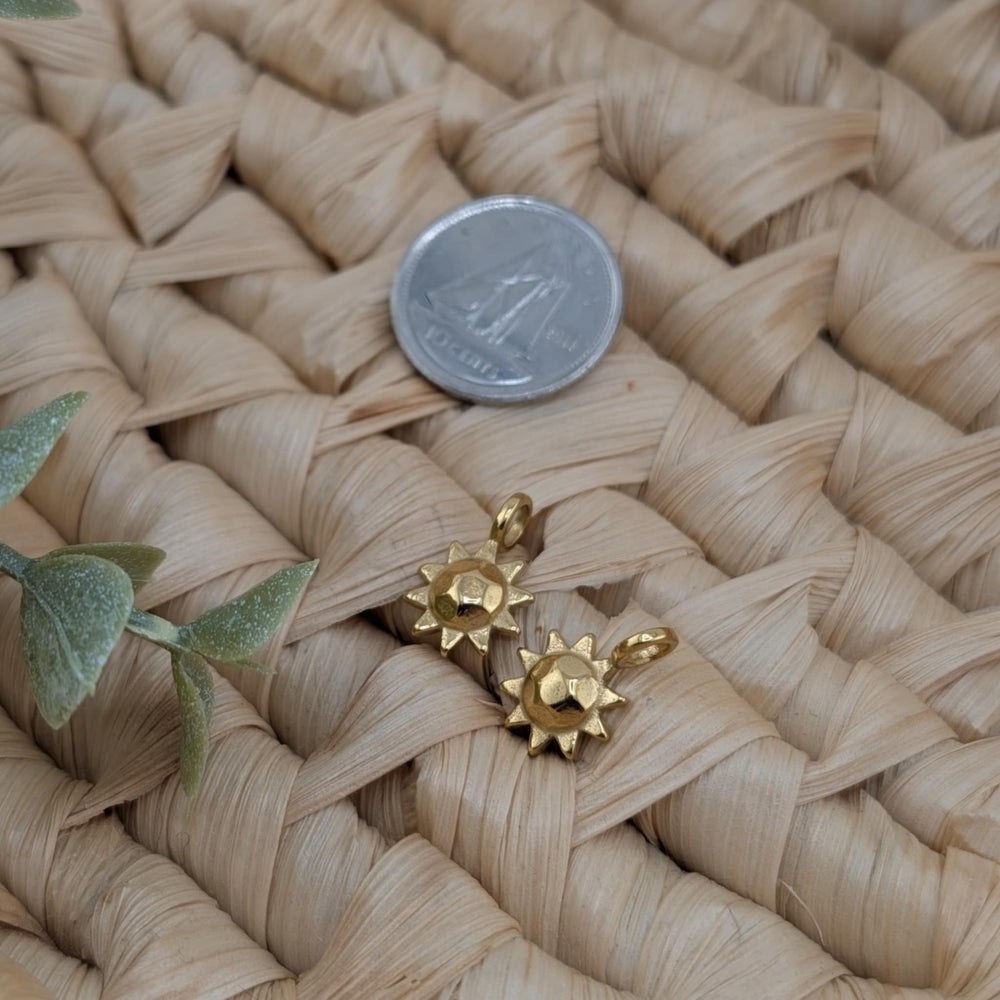 Duo de breloques pour boucles d'oreilles mini soleil doré