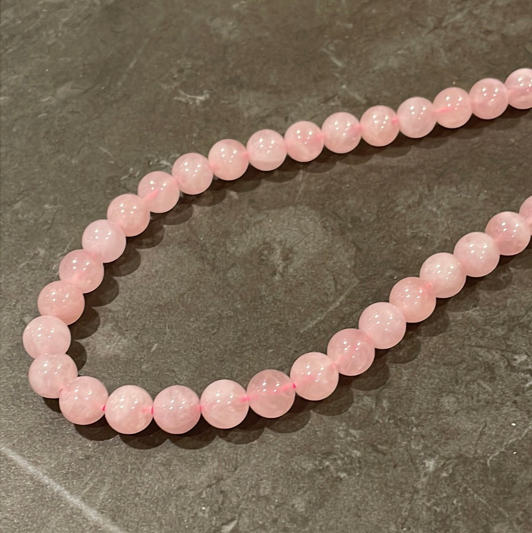 Madagascar rose quartz string 8mm