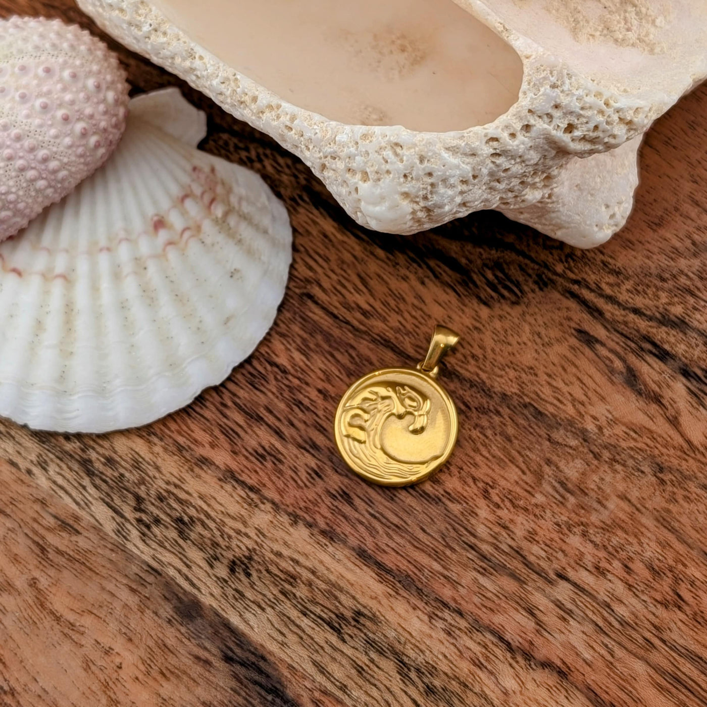 Breloque puissante vague