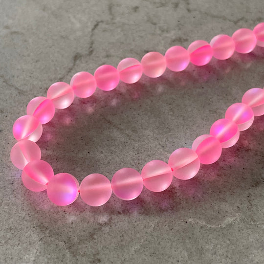 Corde de pierre de lune synthétique rose Barbie 6 ou 8 mm