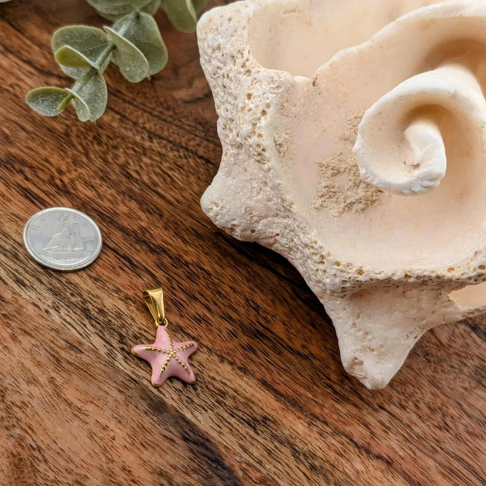 Breloque petite étoile de mer rose bébé