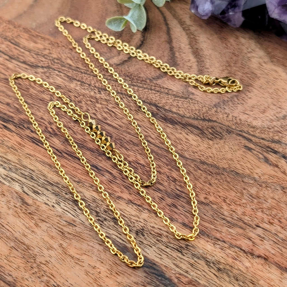 Longue chaine fine 32 po avec insertion de Swarovski or