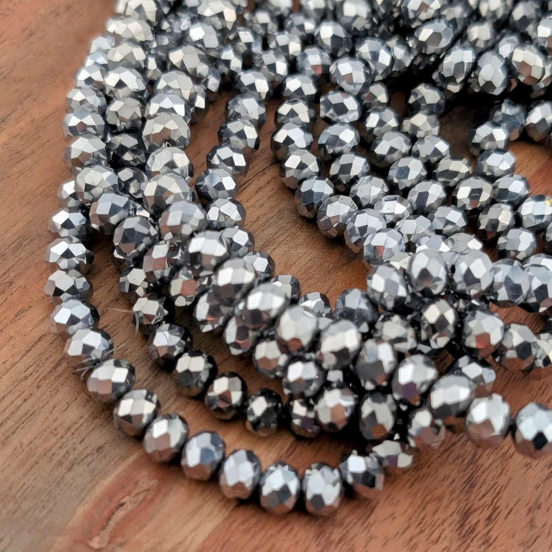 Corde de cristaux de verre tchèque ovale facetté argenté