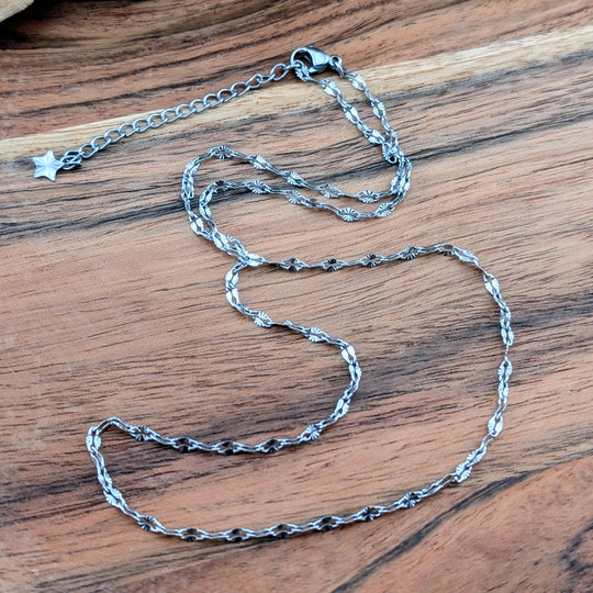 Chaine Sunny texturé doré ou argent 18 à 20 po