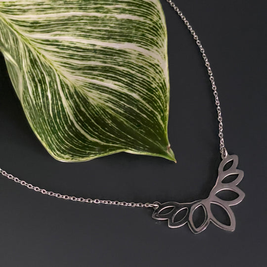 Collier Crown en acier inoxydable argent