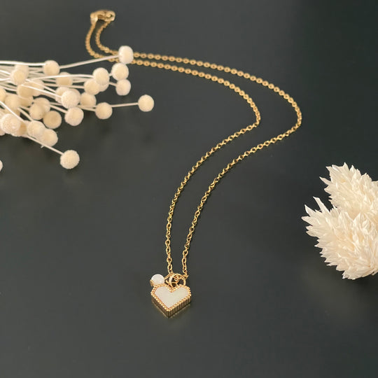 Collier Femina en acier inoxydable or ou argent, au choix