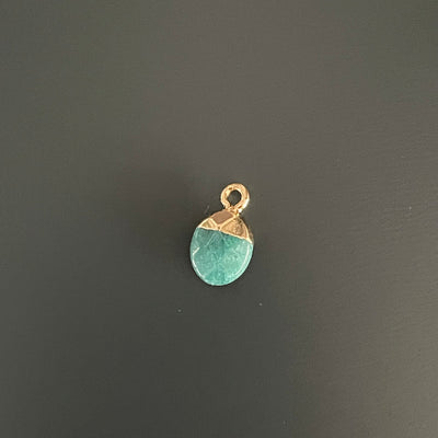 Breloque de pierre de jade turquoise