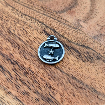 Breloque de signe astrologique et constellation double face