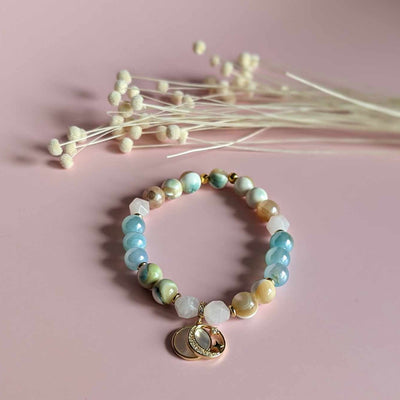 Ensemble de 4 bracelets Summer Love Charmante, Confiante, Majestueuse et Abondance