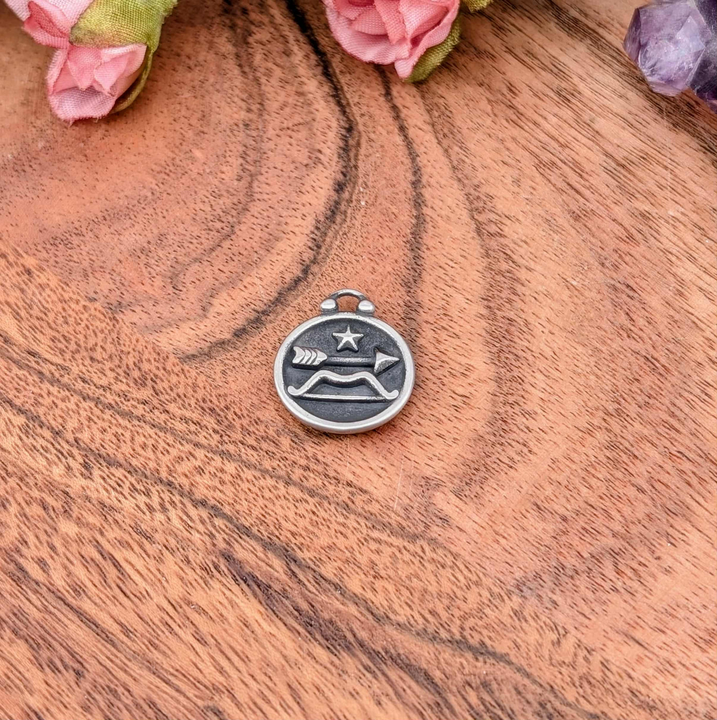 Breloque de signe astrologique et constellation double face