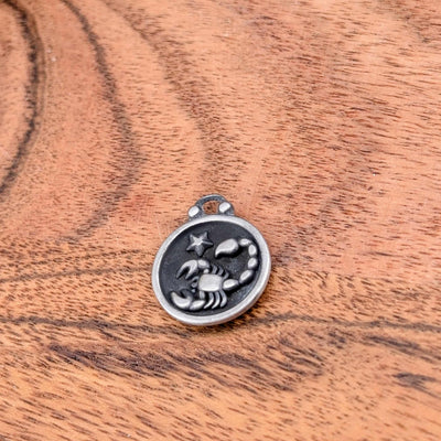 Breloque de signe astrologique et constellation double face