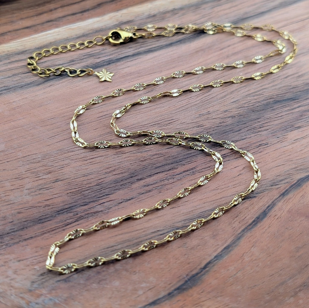Chaine Sunny texturé doré ou argent 18 à 20 po
