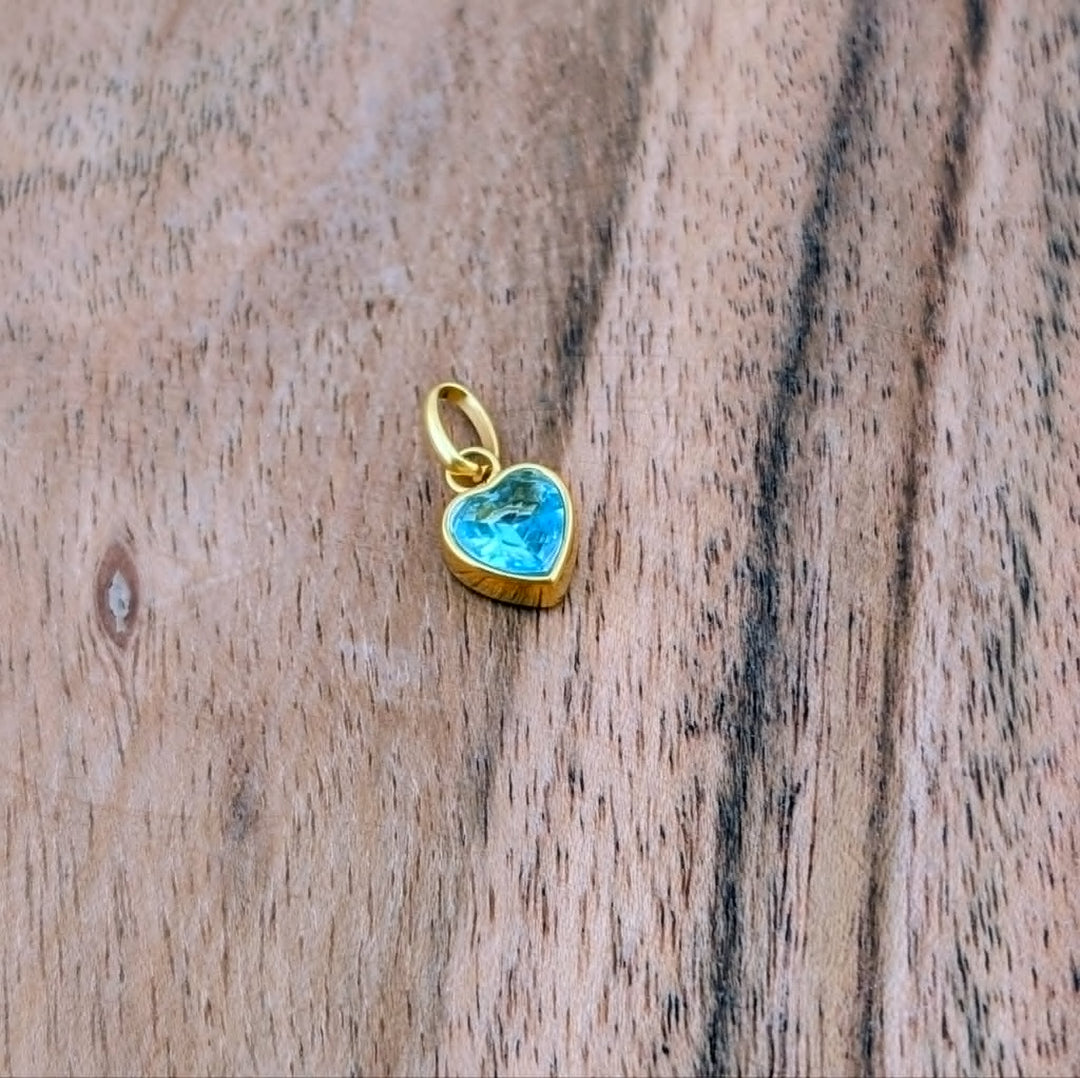 Petit coeur pierre de naissance