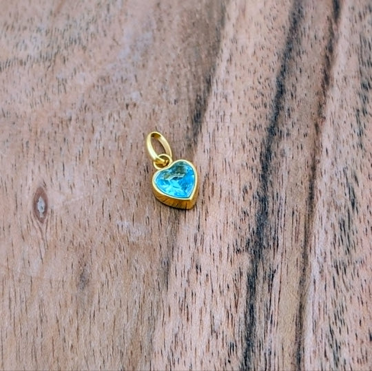 Petit coeur pierre de naissance