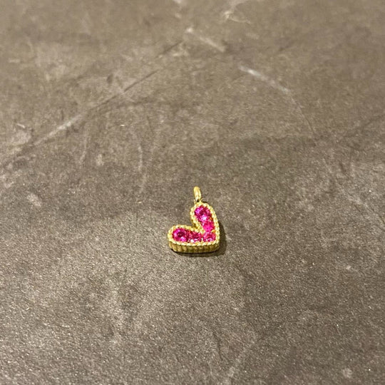 Breloque de mini coeur trop chou avec zircon fuschia