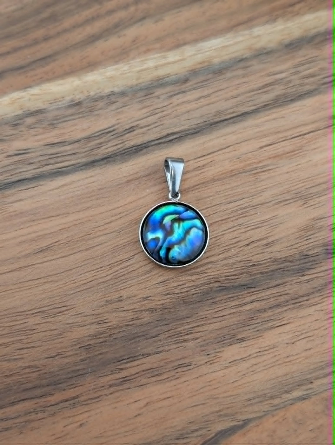 Médaillon rond paua contour doré ou argent