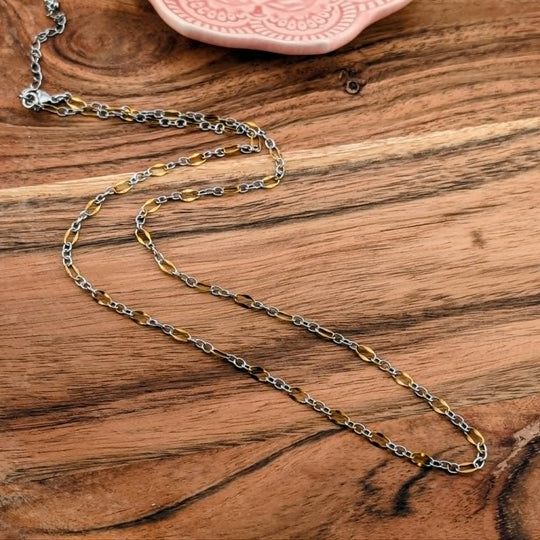 Chaine deux couleur or et argent petite maille 18 ou 20 po