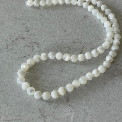 Corde de perle de nacre blanc