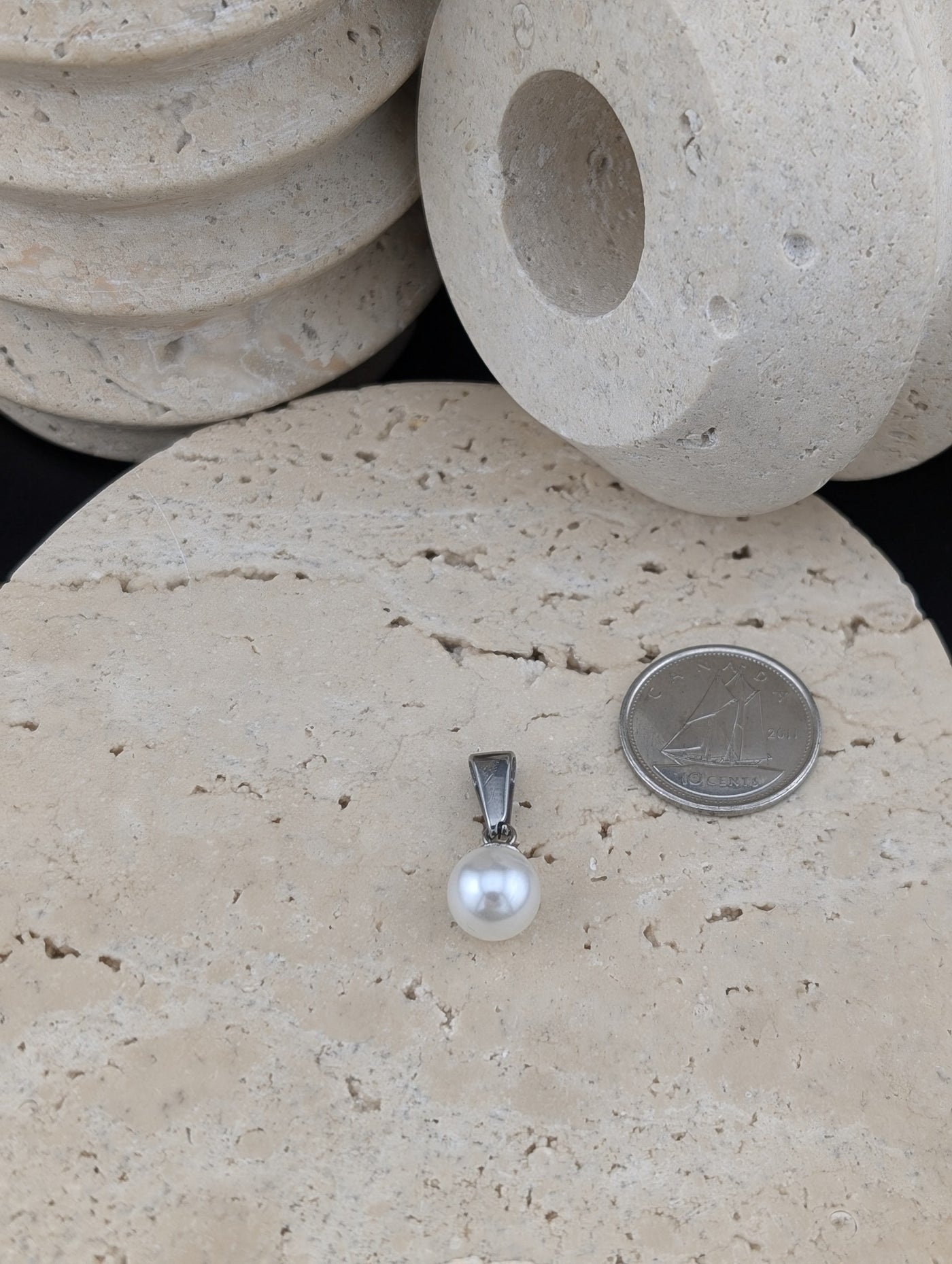 Perle blanche 8mm avec bélière or ou argent