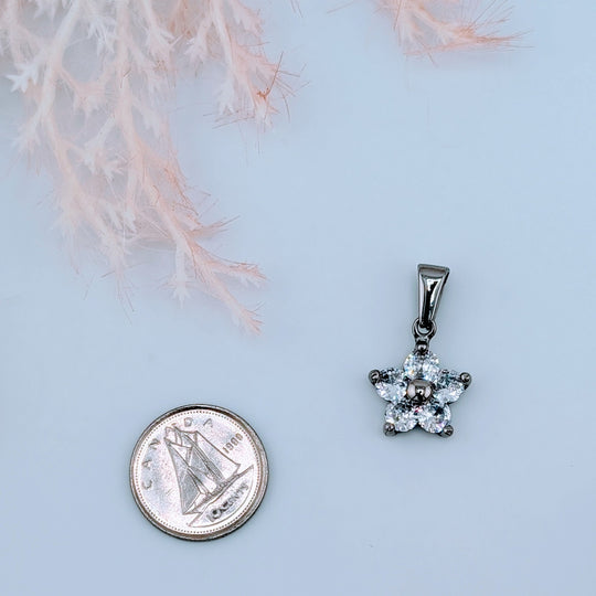 Fleur de diamant de couleur or ou argent