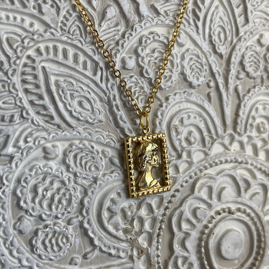 Collier Miss Bourguignon
