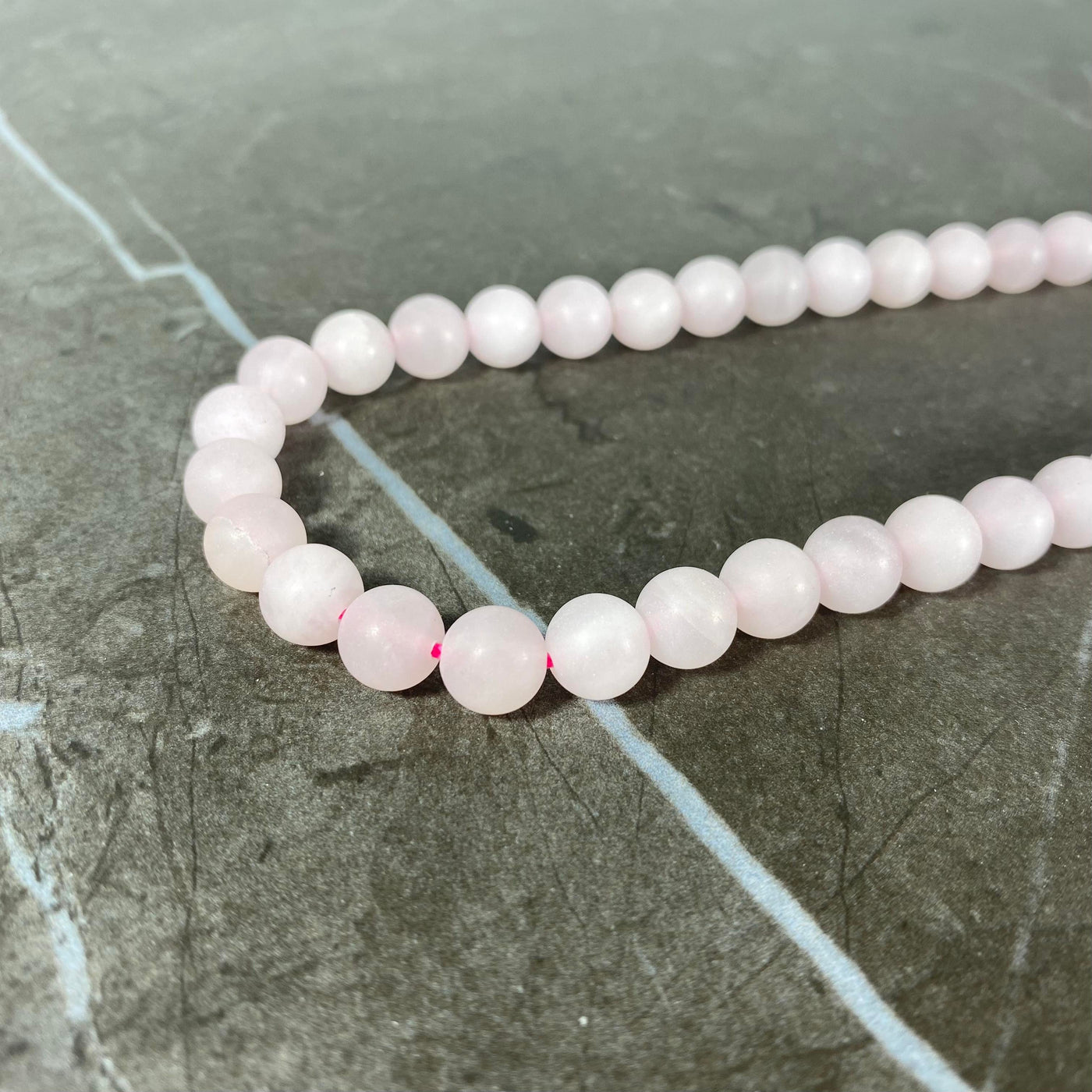 Matte rose quartz stone rope 8 mm