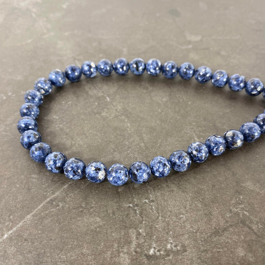 Corde de jaspe bleu marin moucheté noir et blanc 8mm