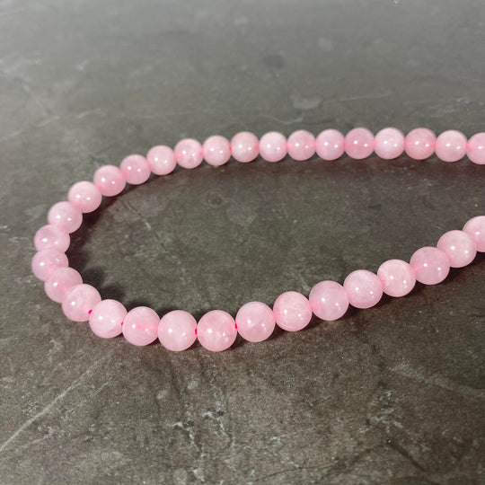 Corde de pierre de quartz rose lustré 8mm opaque