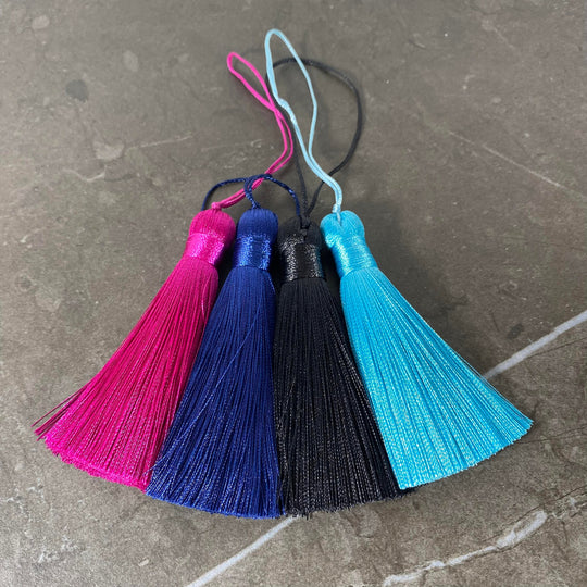 Pompon pour création de mala noir, bleu royal, turquoise ou fuschia