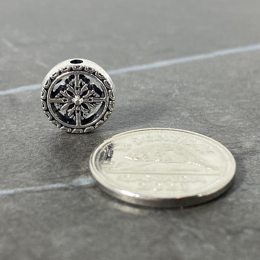 Breloque de boussole ronde et argent