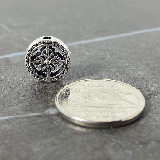 Breloque de boussole ronde et argent