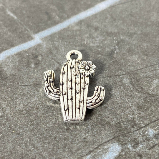 Breloque cactus fleuri couleur argent