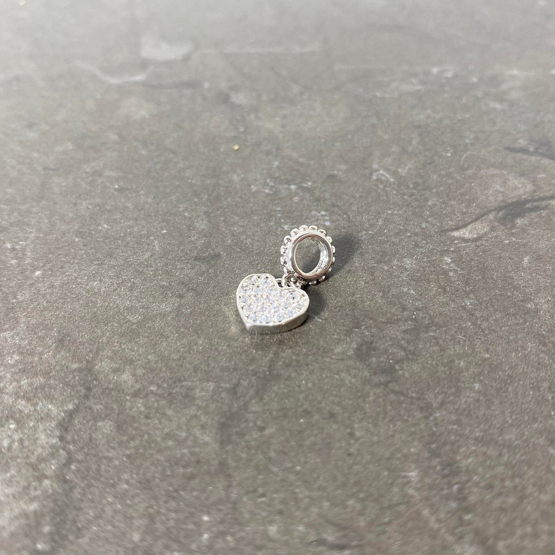 Breloque de coeur pavé de zircon avec petite bague pour enfiler argent ou rosegold