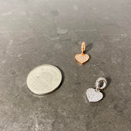 Breloque de coeur pavé de zircon avec petite bague pour enfiler argent ou rosegold