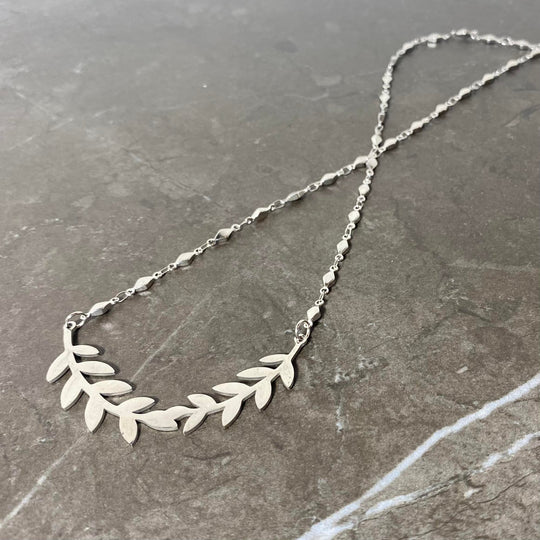 Chaine en acier inoxydable argent Willow 24 po ajustable