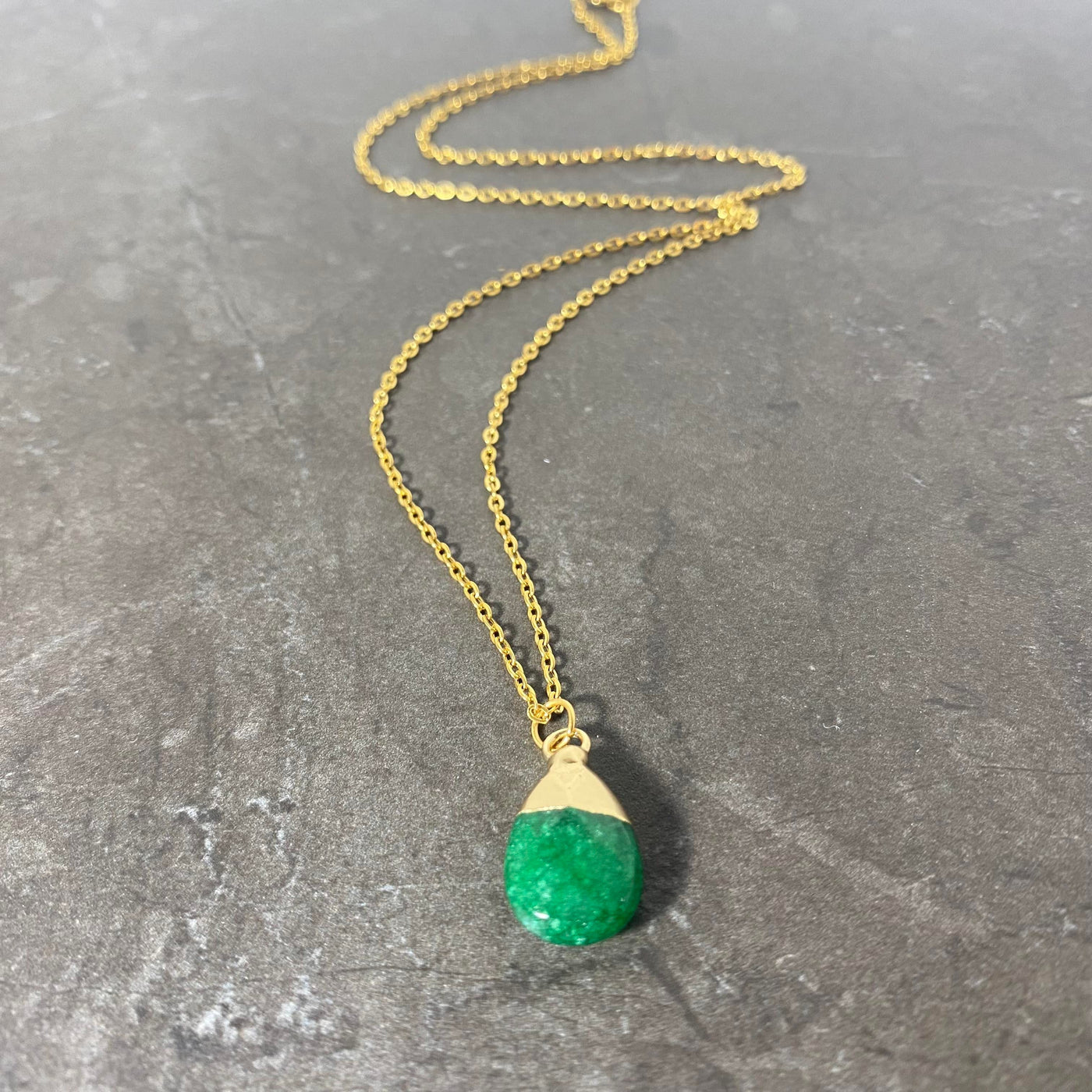Collier Larme de jade émeraude