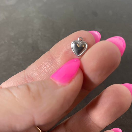Breloque Petit coeur broderie en inox