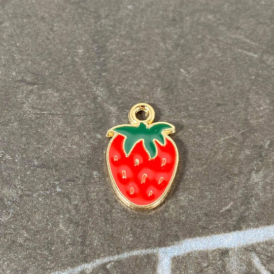 Breloque de fraise rouge finition or