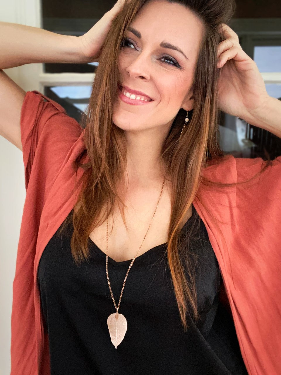 Collier long feuille rose doré